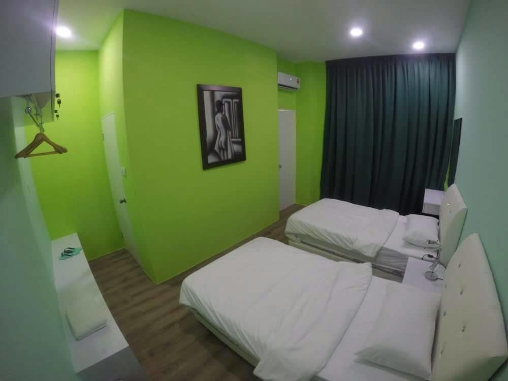 Xenia Homestay กูชิง ภายนอก รูปภาพ